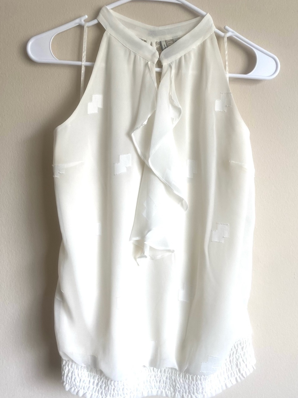 NWT Guess Ivory Lace Back Halter Blouse Sleeveless Smocked Hem Top M